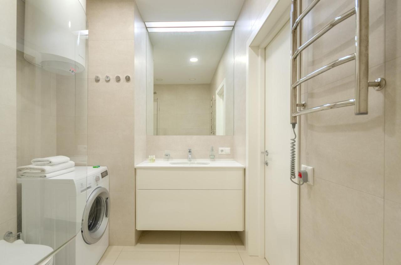 Petrovdom 13-141 In Rc New York Concept House With Bathroom キエフ エクステリア 写真